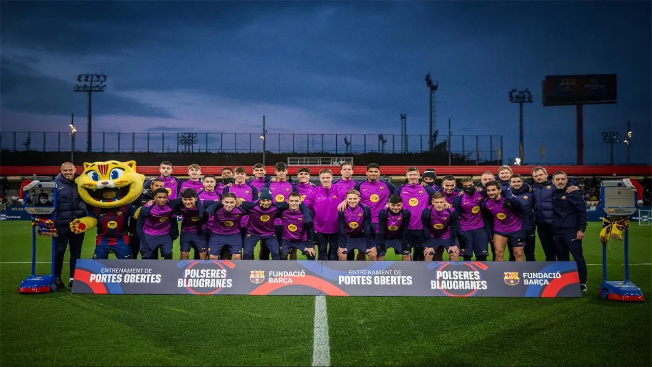 عودة مشوقة.. لاعب برشلونة ينضم للتدريبات بعد أزمة نفسية وجماهير تفرح